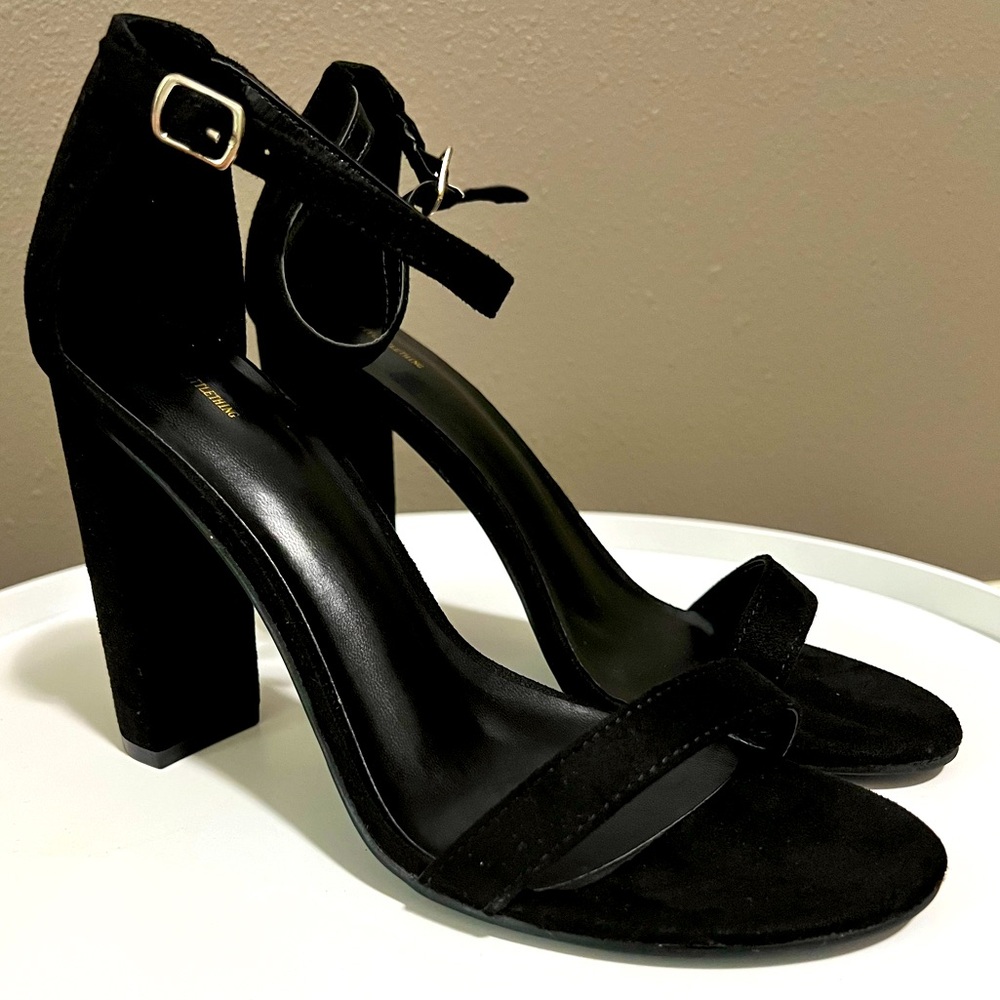 PRETTYLITTLETHING May Black Faux Suede Block Heeled Sandals